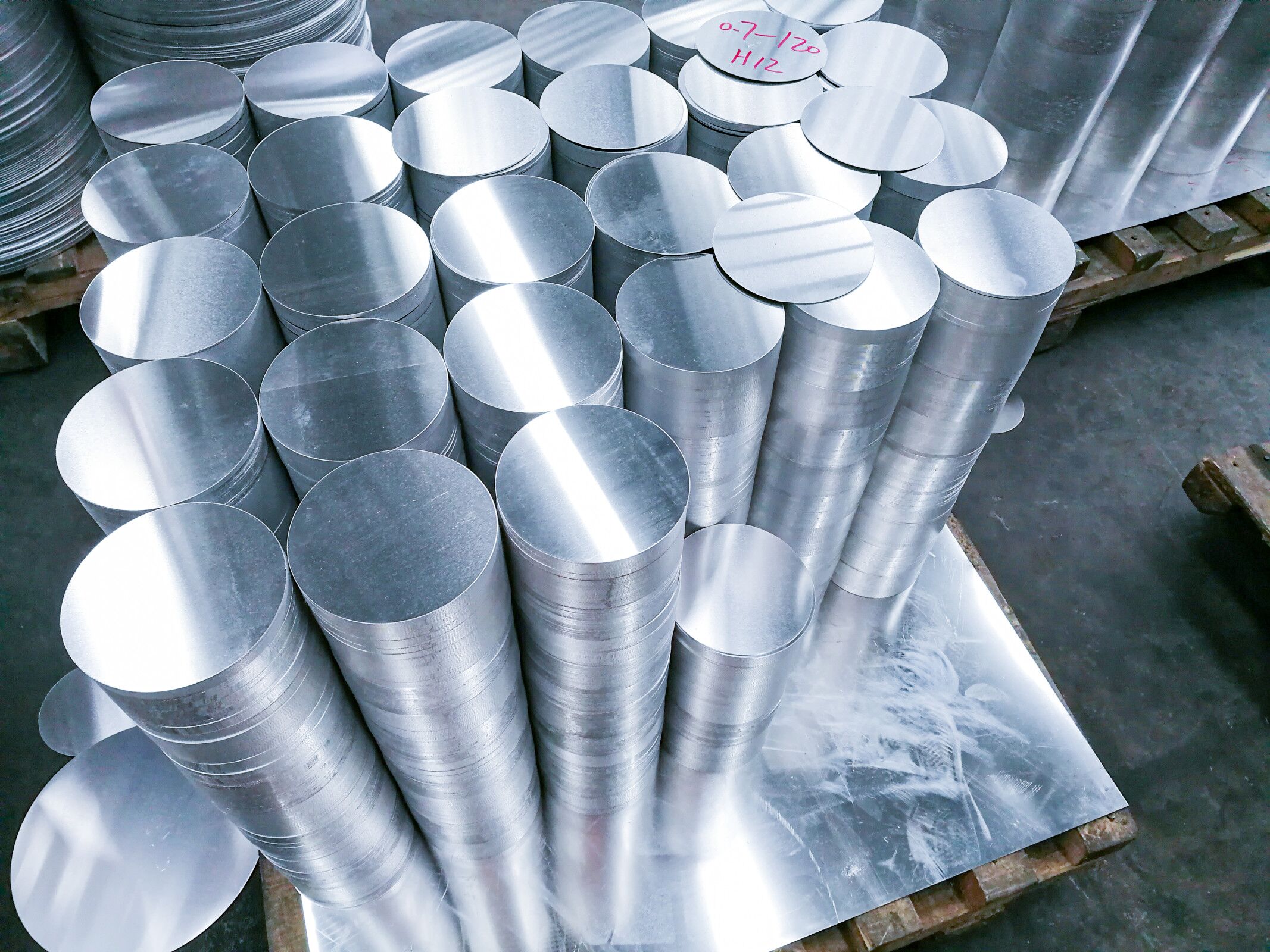 西方媒体罕见承认：中国装备水平远超想象各国军方都将密切关注