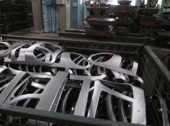 春兴精工获得发明专利授权：“一种冲压成型装置及用于滤波器外壳加工的成型工艺”