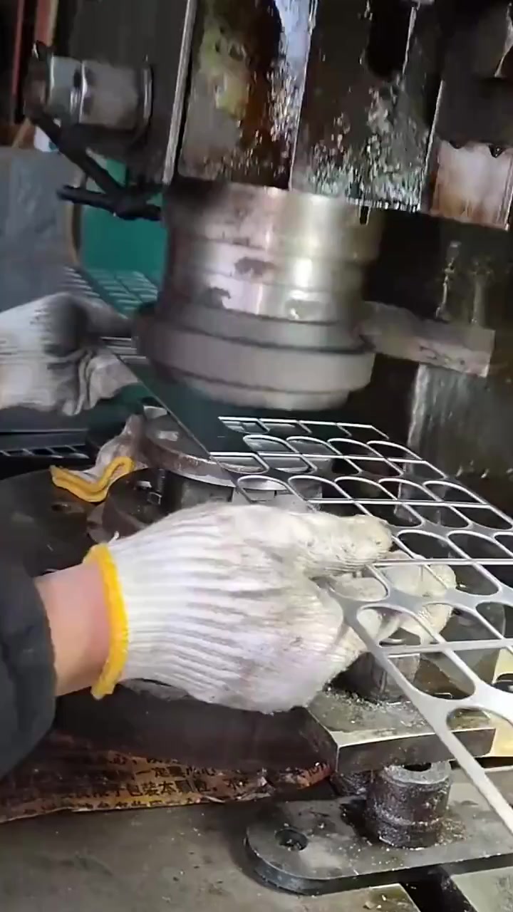 冲压件龙头新能源转型铸造第二曲线