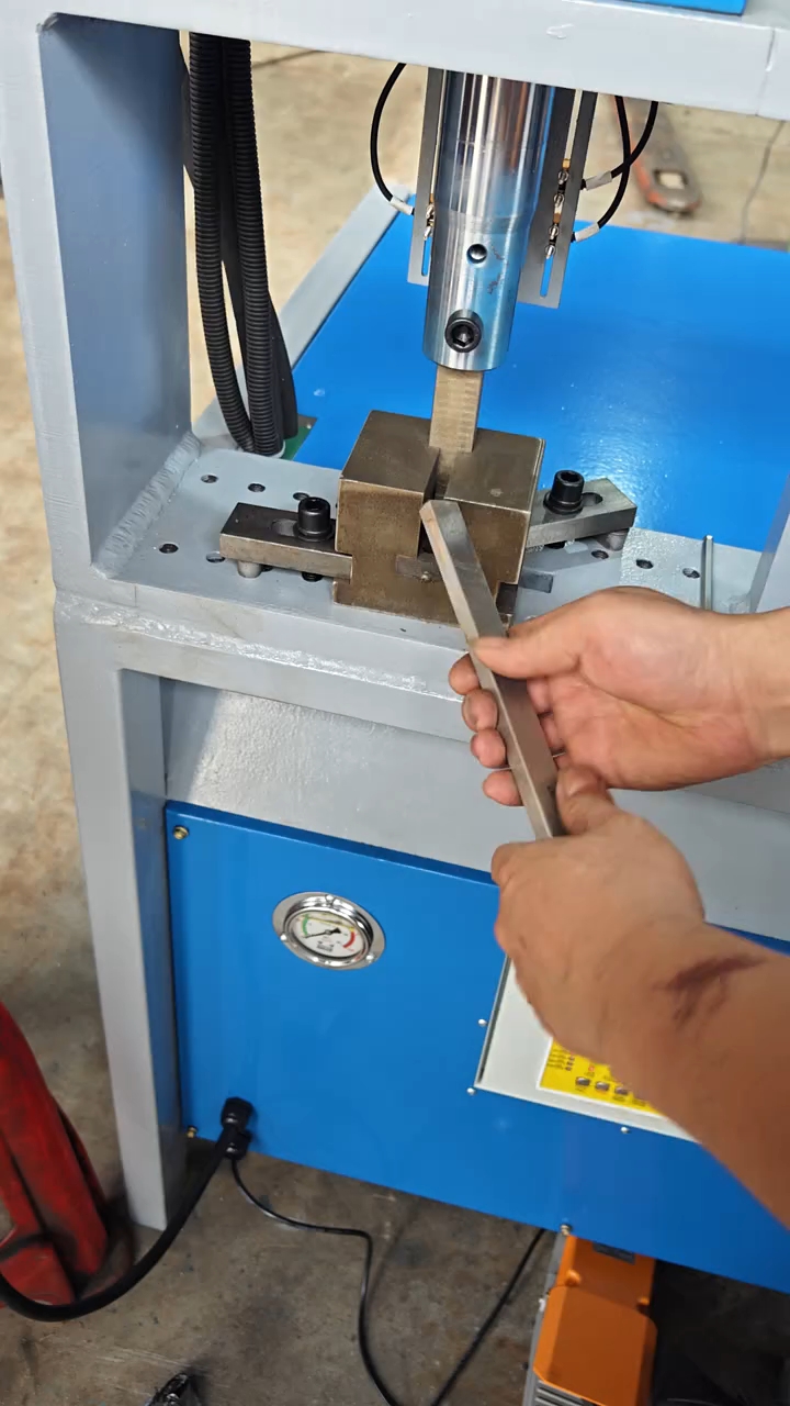 冲压件十大企业排行榜（2025年11月18日股票市值排名）